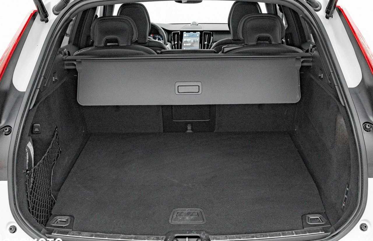 Volvo XC 60 cena 269850 przebieg: 14470, rok produkcji 2021 z Pelplin małe 781